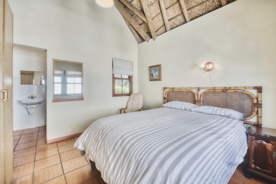 5 Bedroom Property for Sale in De Kelders Western Cape